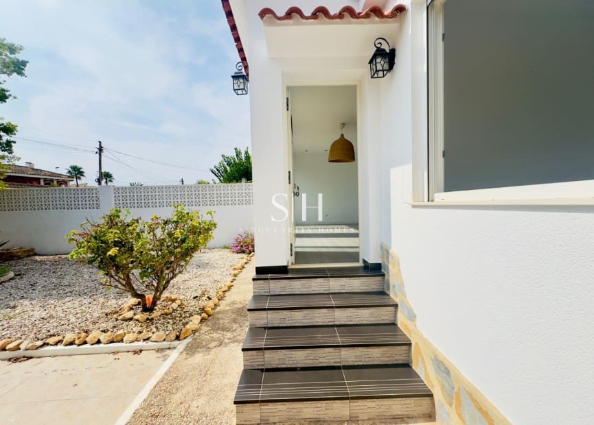 Chalet de 3 habitaciones en Aguas Nuevas en venta - 369.000 € (Ref: 9306920)