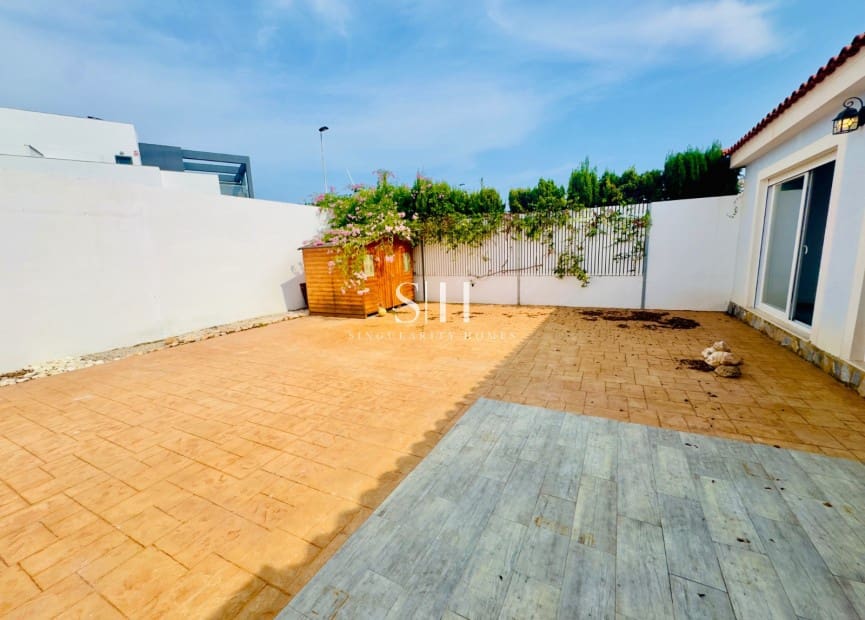 Chalet de 3 habitaciones en Aguas Nuevas en venta - 369.000 € (Ref: 9306920)