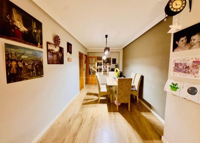 3 Zimmer Apartment zu verkaufen in Centro - Muelle Pesquero, Torrevieja mit Garage - 239.000 € (Ref: 9306921)