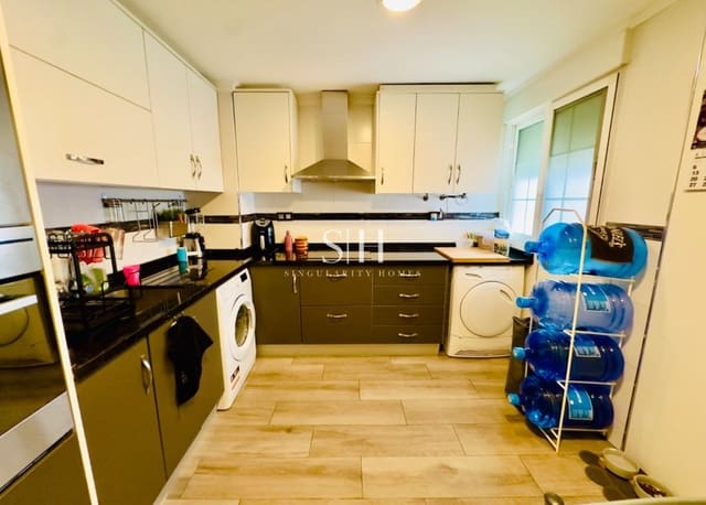 3 Zimmer Apartment zu verkaufen in Centro - Muelle Pesquero, Torrevieja mit Garage - 239.000 € (Ref: 9306921)