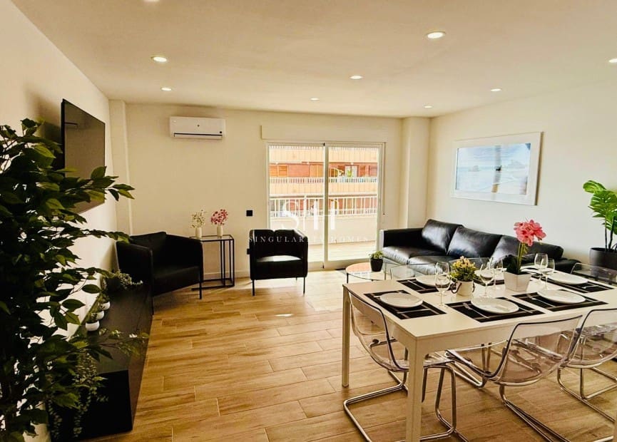 3 bedroom Beach Apartment for sale in Torrevieja with pool - € 289,000 (Ref: 9308848)