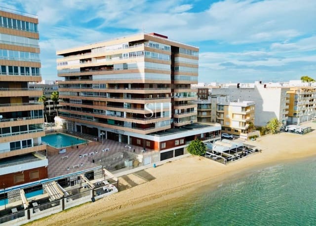 3 bedroom Beach Apartment for sale in Playa del Acequión, Torrevieja with pool - € 289,000 (Ref: 9308848)