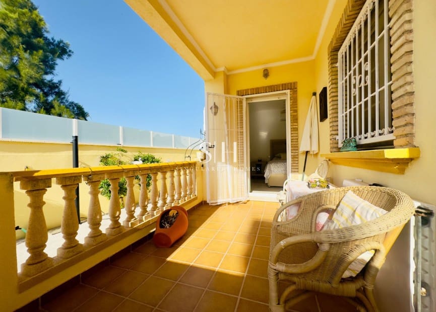 3 Zimmer Villa zu verkaufen in Playa Flamenca mit Pool Garage - 372.000 € (Ref: 9309242)