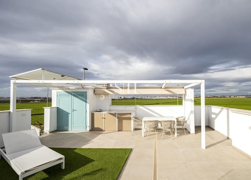 2 soverom Bungalow til salgs i Torre de la Horadada med svømmebasseng garasje - € 395 000 (Ref: 9336882)