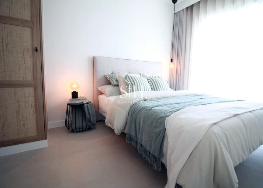 2 makuuhuone Bungalow myytävänä paikassa Torre de la Horadada mukana uima-altaan - 375 000 € (Ref: 9336884)