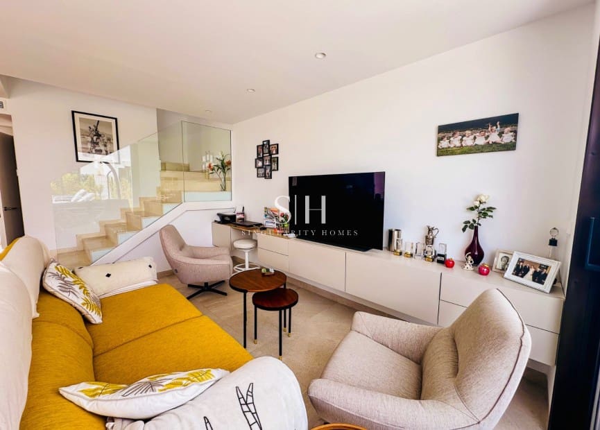 3 makuuhuone Huvila myytävänä paikassa Torre-Pacheco mukana 
autotalli - 429 000 € (Ref: 9343895)