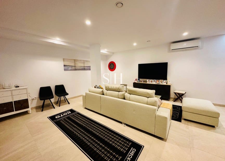 3 makuuhuone Huvila myytävänä paikassa Torre-Pacheco mukana 
autotalli - 429 000 € (Ref: 9343895)