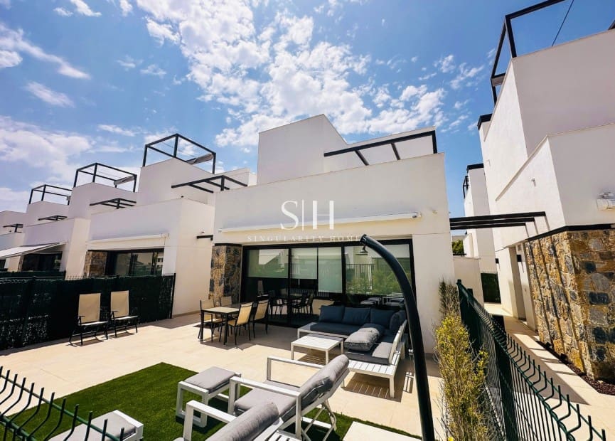 3 makuuhuone Huvila myytävänä paikassa Torre-Pacheco mukana 
autotalli - 429 000 € (Ref: 9343895)