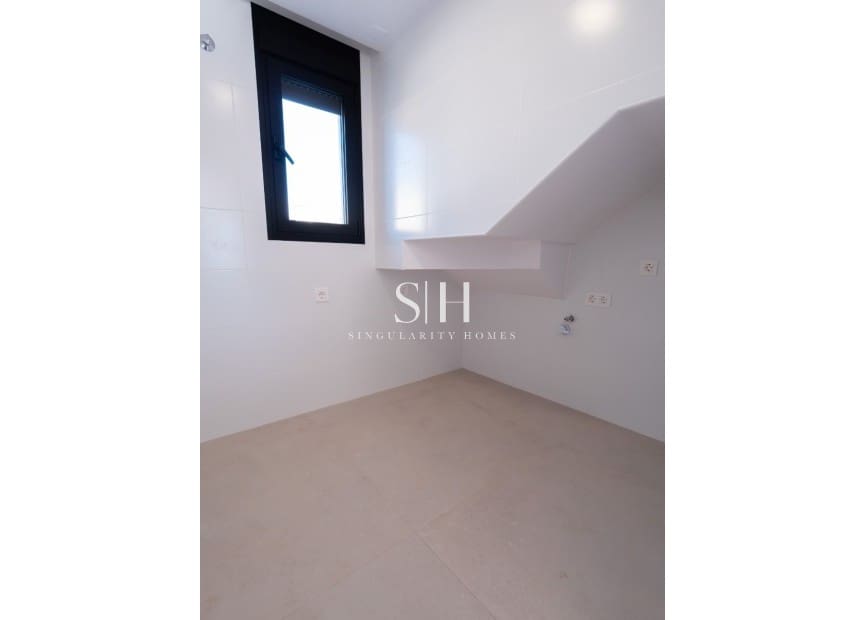 5 slaapkamer Villa te koop in La Manga del Mar Menor met zwembad garage - € 1.350.000 (Ref: 9354184)