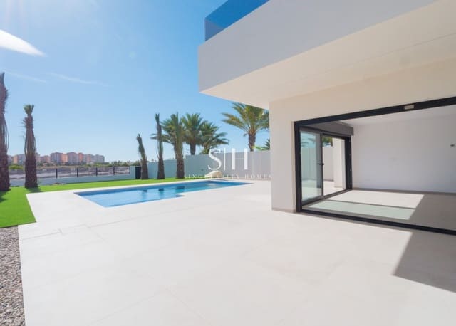 5 sypialnia Willa na sprzedaż w La Manga del Mar Menor z basenem garażem - 1 350 000 € (Ref: 9354184)