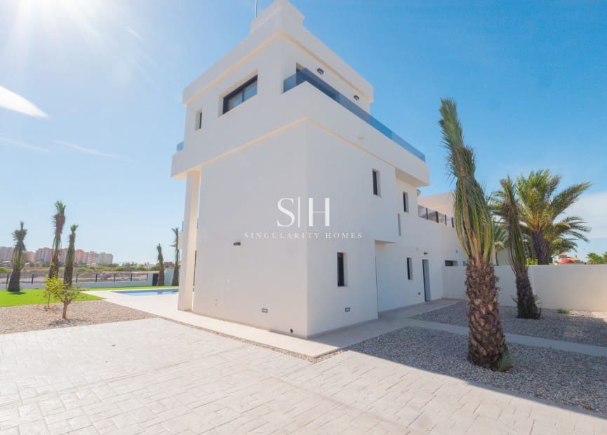 5 slaapkamer Villa te koop in La Manga del Mar Menor met zwembad garage - € 1.350.000 (Ref: 9354184)