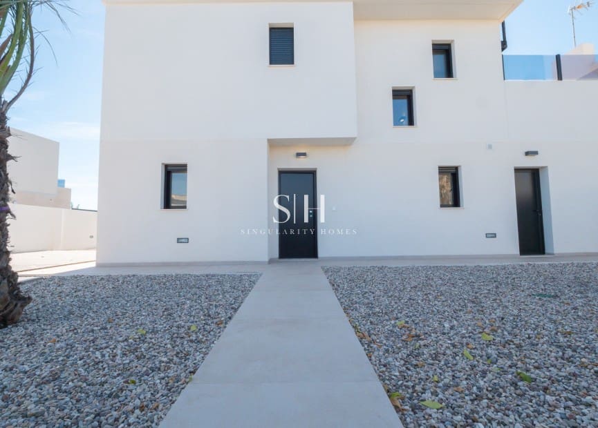 5 slaapkamer Villa te koop in La Manga del Mar Menor met zwembad garage - € 1.350.000 (Ref: 9354184)
