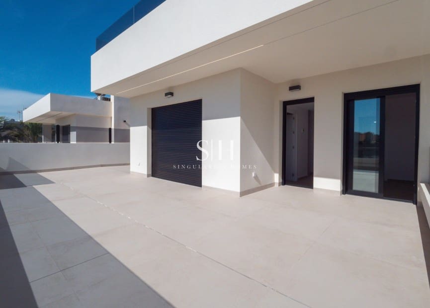 5 slaapkamer Villa te koop in La Manga del Mar Menor met zwembad garage - € 1.350.000 (Ref: 9354184)