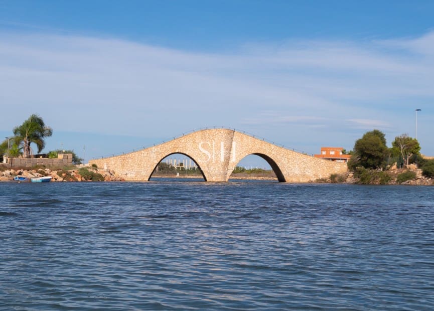 5 slaapkamer Villa te koop in La Manga del Mar Menor met zwembad garage - € 1.350.000 (Ref: 9354184)