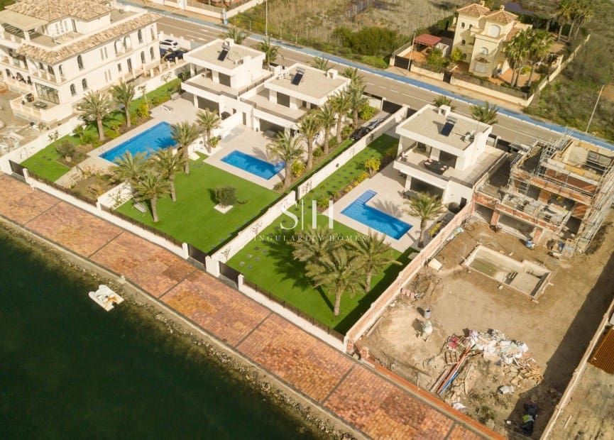 5 slaapkamer Villa te koop in La Manga del Mar Menor met zwembad garage - € 1.350.000 (Ref: 9354184)