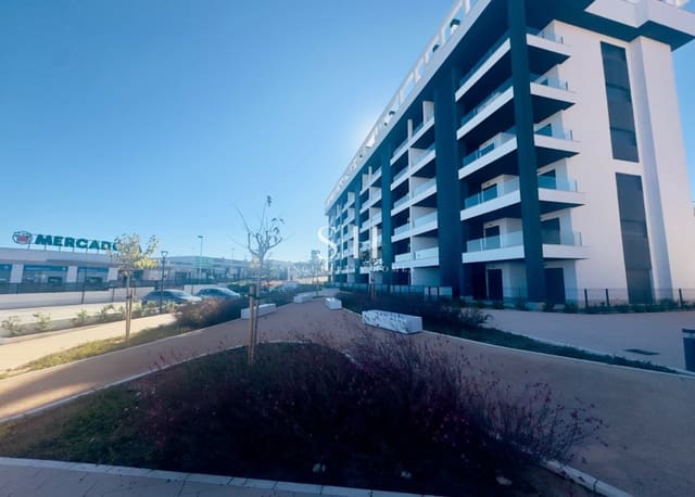2 bedroom Beach Apartment for sale in Torre del Moro, Torrevieja with pool garage - € 350,000 (Ref: 9354185)