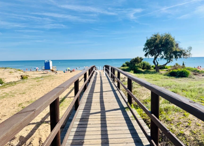 3 soveværelse Bungalow til salg i La Mata - € 415.000 (Ref: 9360574)