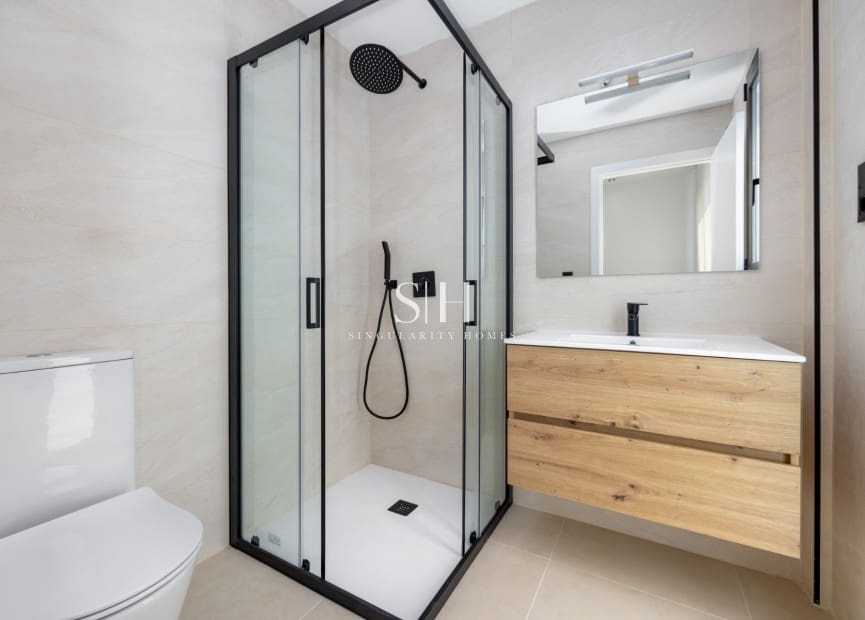 3 bedroom Villa for sale in Los Alcazares with pool garage - € 685,000 (Ref: 9360575)