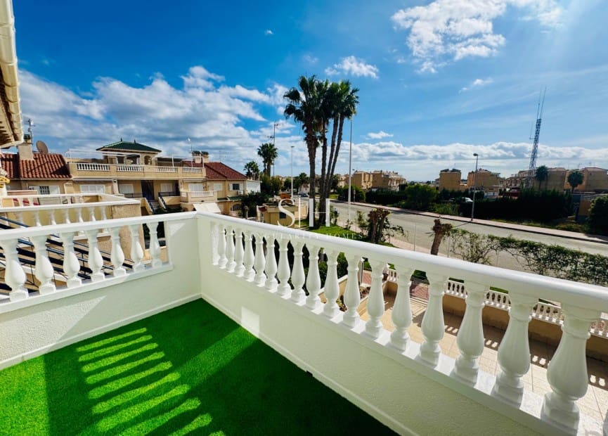 1 slaapkamer Bungalow te koop in Playa Flamenca met zwembad - € 170.000 (Ref: 9360728)