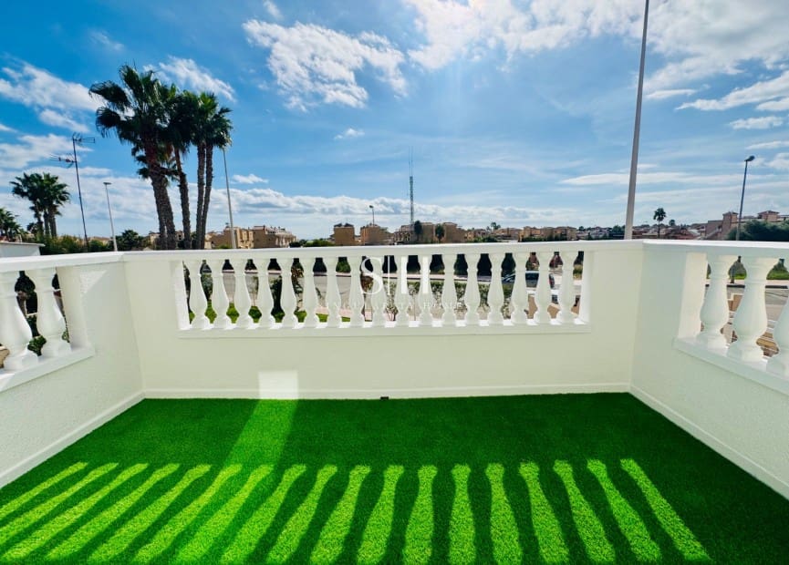 1 slaapkamer Bungalow te koop in Playa Flamenca met zwembad - € 170.000 (Ref: 9360728)