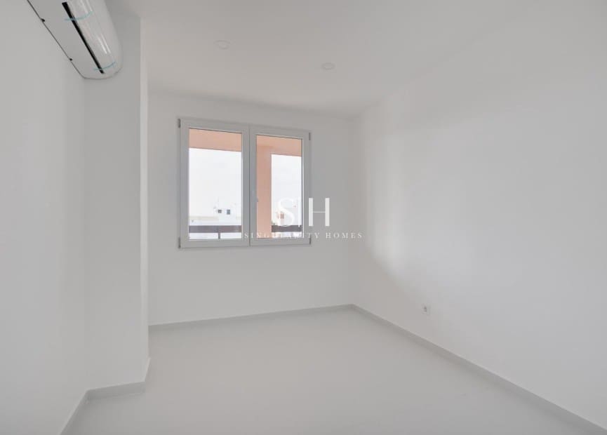 3 quarto Apartamento de Praia para venda em Torrevieja - 269 000 € (Ref: 9360729)