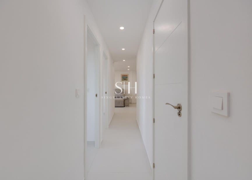 3 quarto Apartamento de Praia para venda em Torrevieja - 269 000 € (Ref: 9360729)