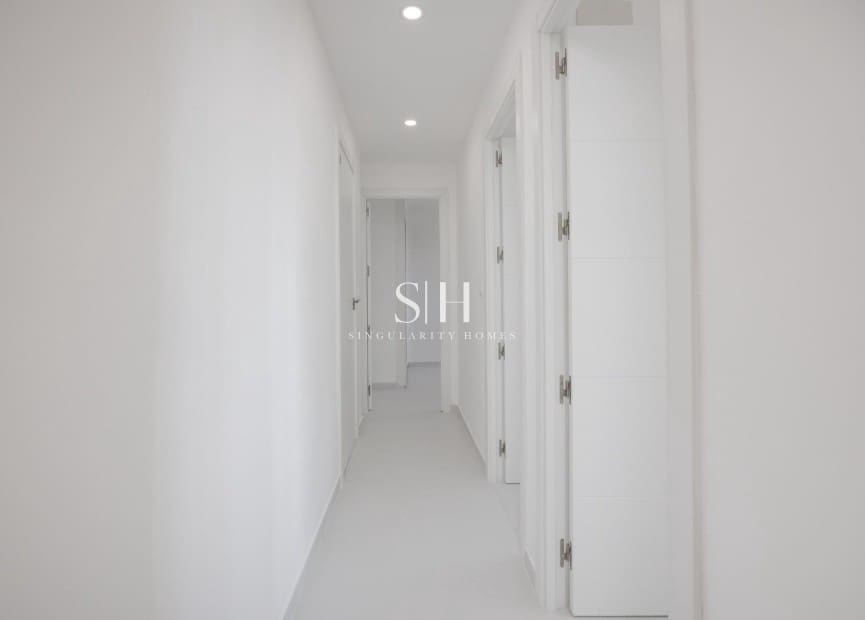 3 quarto Apartamento de Praia para venda em Torrevieja - 269 000 € (Ref: 9360729)