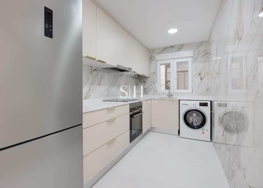 3 quarto Apartamento de Praia para venda em Torrevieja - 269 000 € (Ref: 9360729)