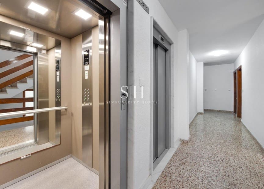 3 quarto Apartamento de Praia para venda em Torrevieja - 269 000 € (Ref: 9360729)