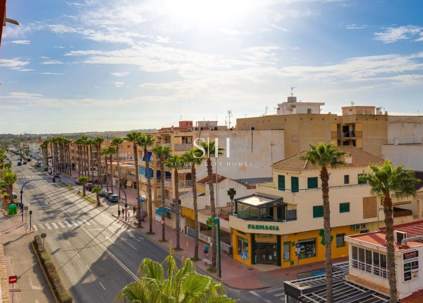 3 quarto Apartamento de Praia para venda em Torrevieja - 269 000 € (Ref: 9360729)