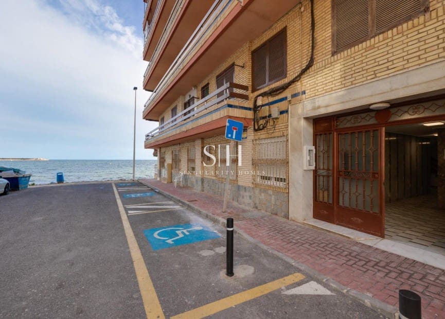3 quarto Apartamento de Praia para venda em Torrevieja - 269 000 € (Ref: 9360729)