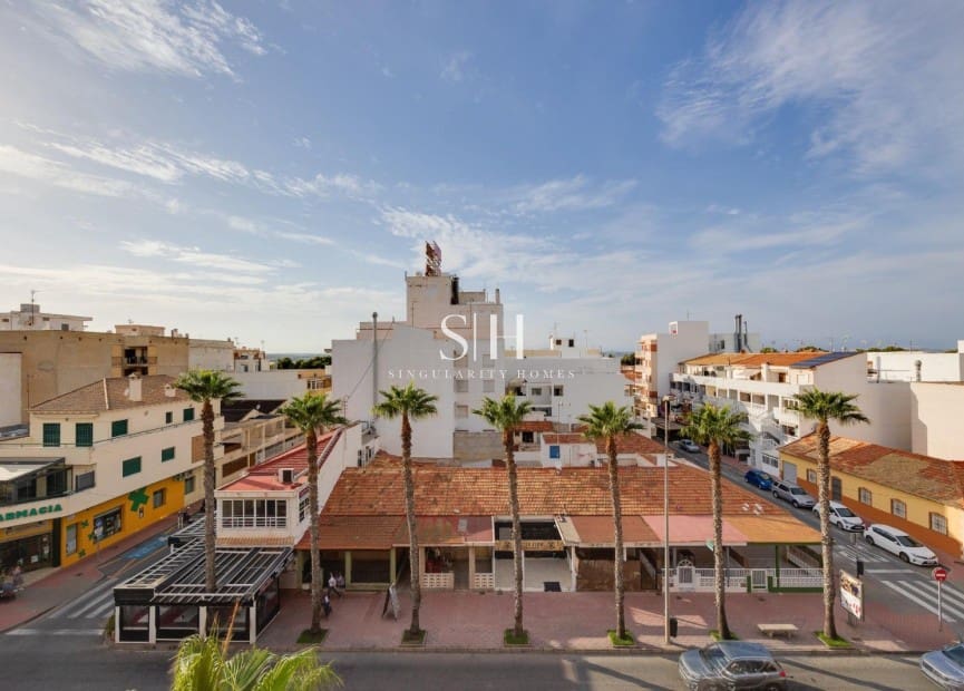 3 quarto Apartamento de Praia para venda em Torrevieja - 269 000 € (Ref: 9360729)