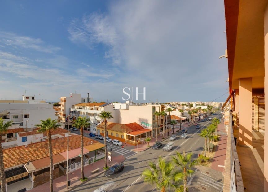 3 quarto Apartamento de Praia para venda em Torrevieja - 269 000 € (Ref: 9360729)