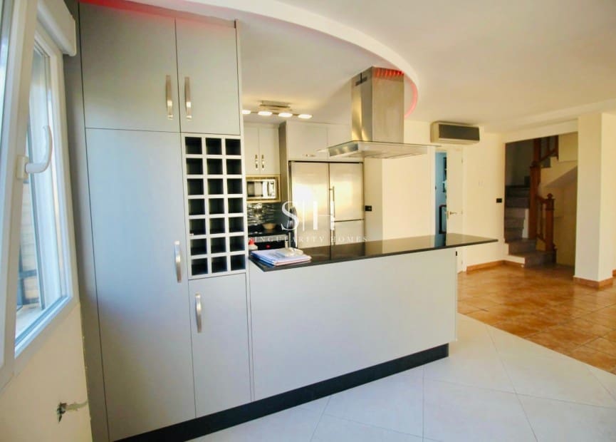 4 makuuhuone Huvila myytävänä paikassa Filipinas - 285 000 € (Ref: 9363112)