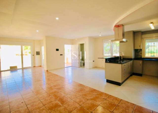 4 bedroom Villa for sale in Las Filipinas - € 285,000 (Ref: 9363112)