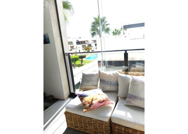 3 Zimmer Villa zu verkaufen in Villamartin, Orihuela - 349.000 € (Ref: 9363113)