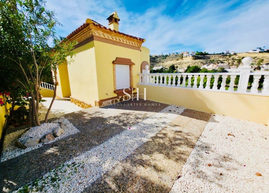 3 Zimmer Villa zu verkaufen in La Marquesa mit Pool Garage - 515.000 € (Ref: 9379880)