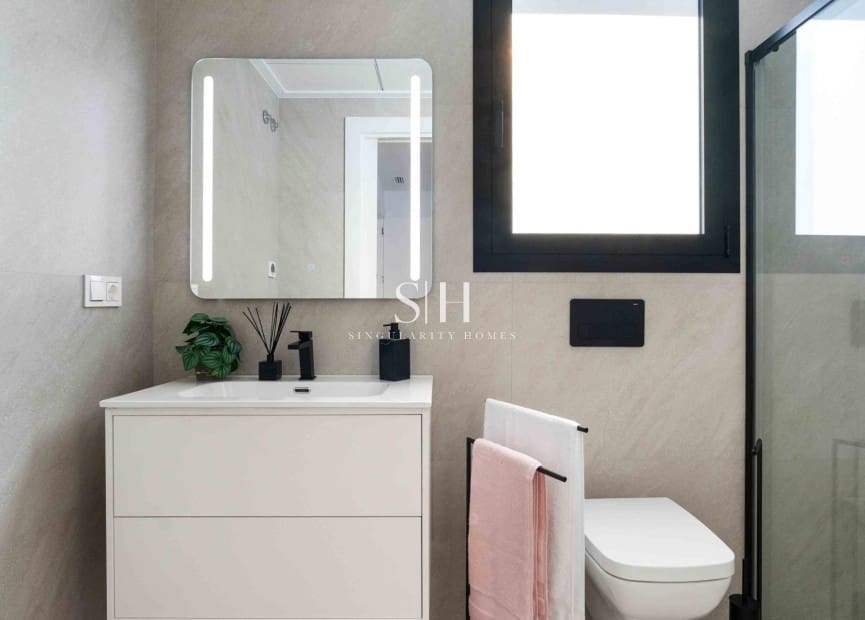 3 bedroom Villa for sale in Rojales with pool - € 567,000 (Ref: 9386153)