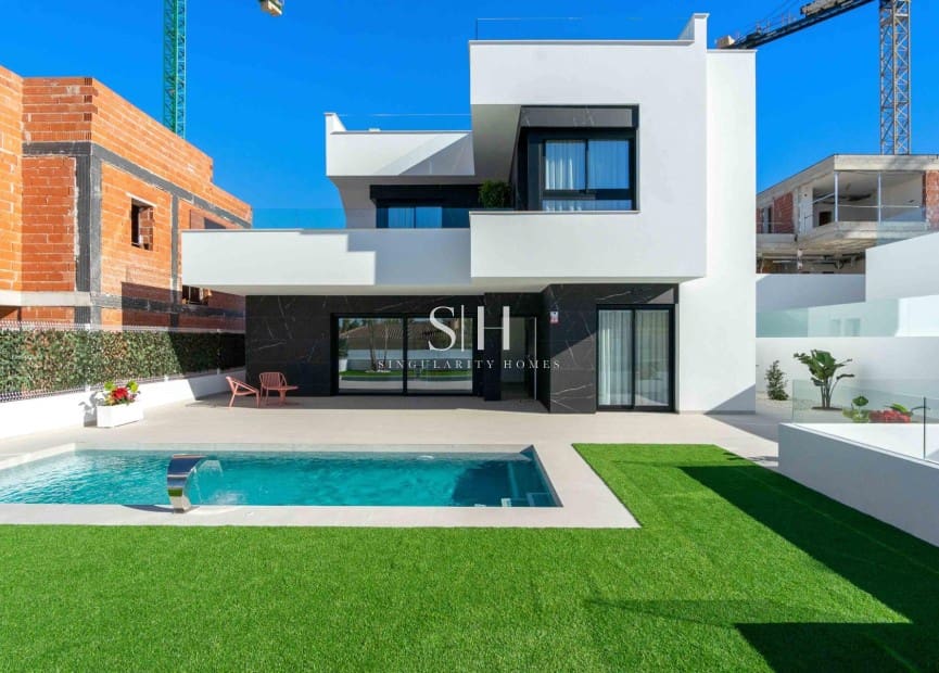 3 bedroom Villa for sale in Rojales with pool - € 567,000 (Ref: 9386153)