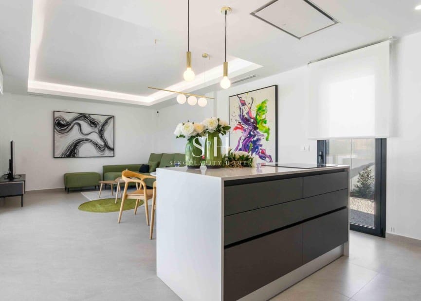 3 bedroom Villa for sale in Rojales with pool - € 567,000 (Ref: 9386153)