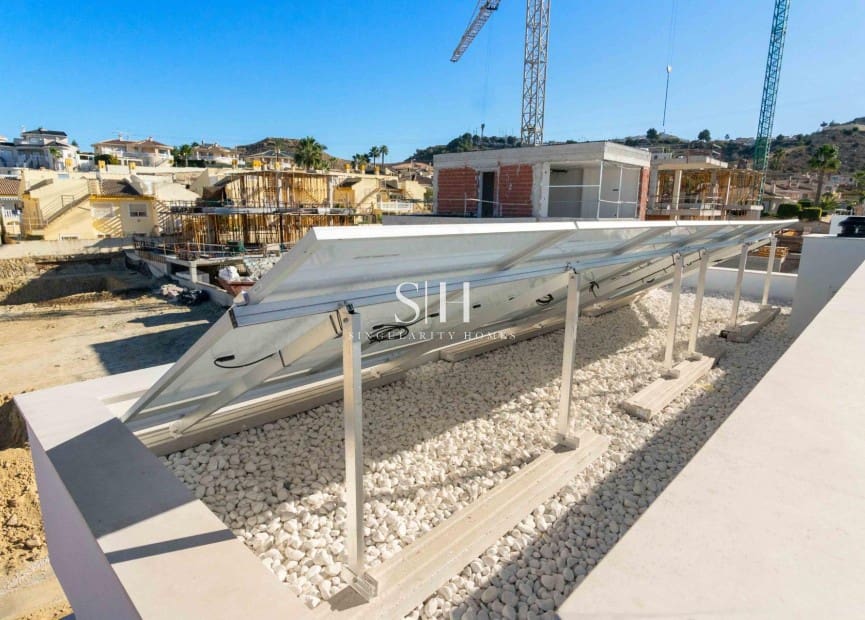 3 bedroom Villa for sale in Rojales with pool - € 567,000 (Ref: 9386153)