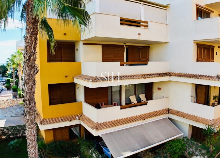 2 slaapkamer Appartement te koop in Orihuela Costa met zwembad garage - € 260.000 (Ref: 9395244)