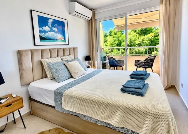 3 soveværelse Lejlighed til salg i Puerto Deportivo, Torrevieja - € 229.000 (Ref: 9397796)