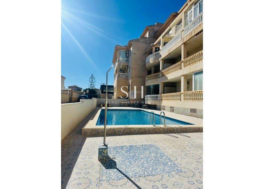 2 slaapkamer Appartement te koop in Playa Flamenca met zwembad - € 199.000 (Ref: 9410184)