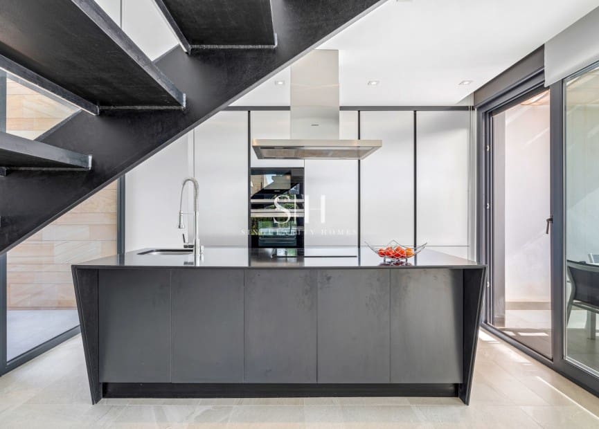 3 slaapkamer Villa te koop in Orihuela Costa - € 565.000 (Ref: 9426287)