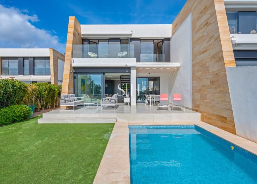 3 slaapkamer Villa te koop in Orihuela Costa - € 565.000 (Ref: 9426287)