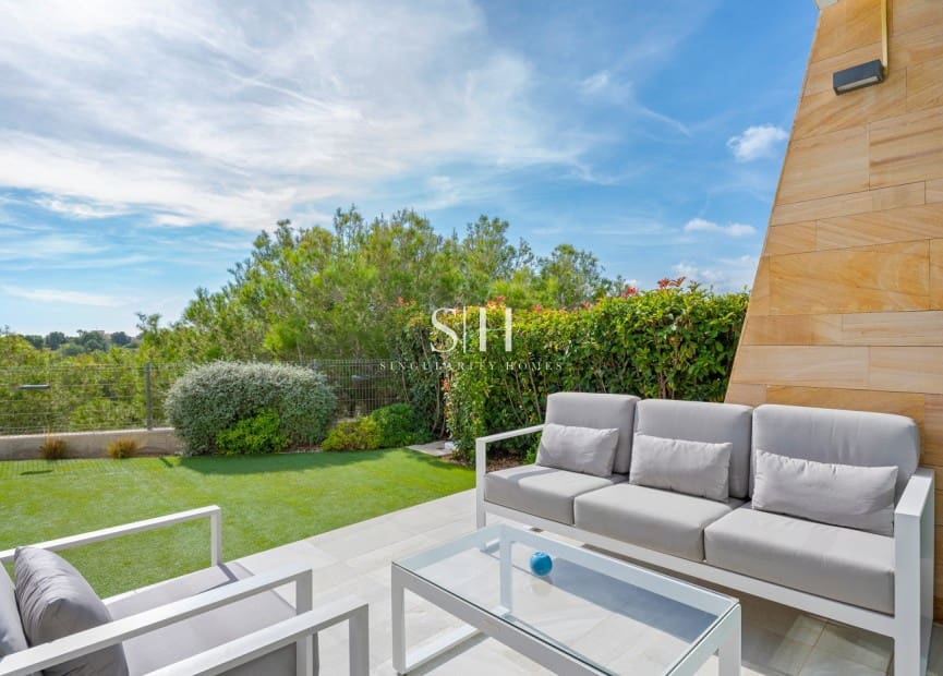 3 slaapkamer Villa te koop in Orihuela Costa - € 565.000 (Ref: 9426287)