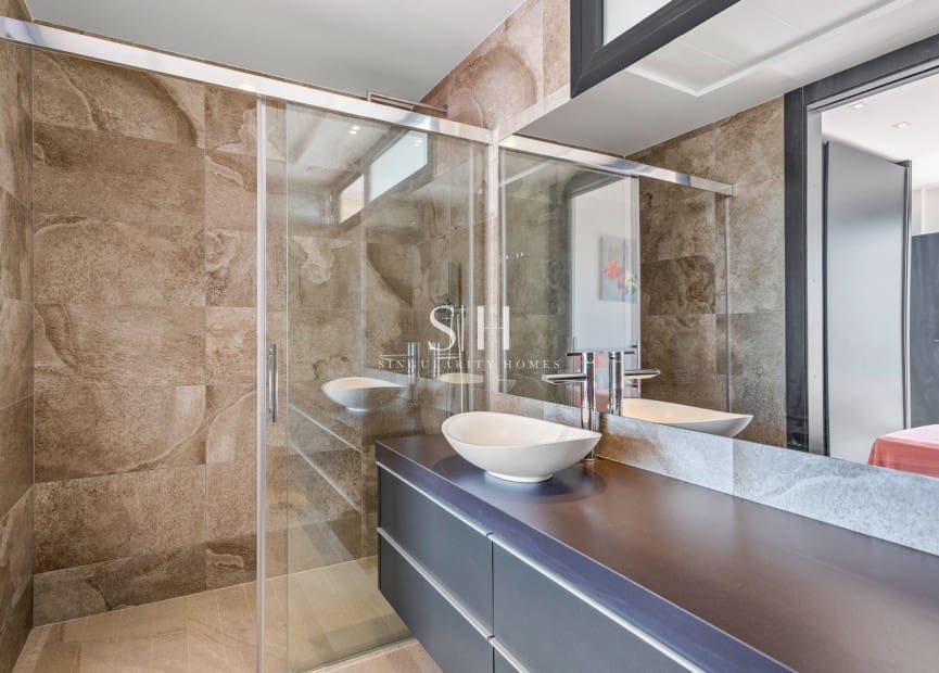 3 slaapkamer Villa te koop in Orihuela Costa - € 565.000 (Ref: 9426287)