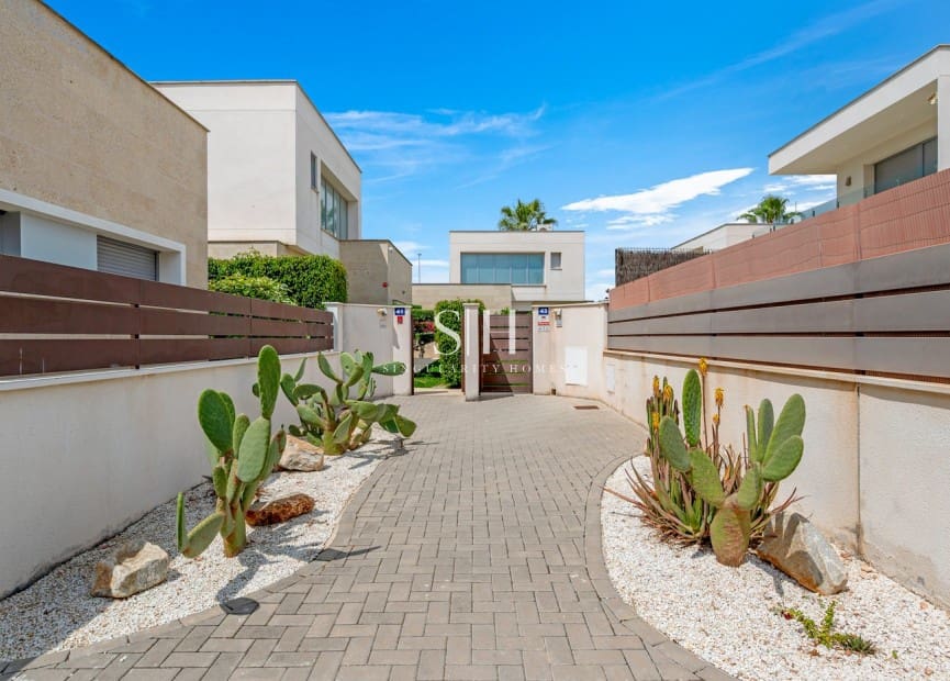 3 Zimmer Villa zu verkaufen in Orihuela Costa - 479.000 € (Ref: 9426289)