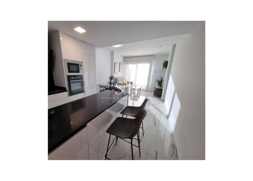 2 makuuhuone Huoneisto myytävänä paikassa Los Altos mukana uima-altaan 
autotalli - 229 000 € (Ref: 9426458)